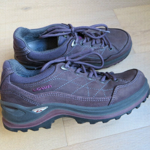 LOWA Renegrade III Goretex Lo Hiking Shoes Waterproof Purple | Size 6